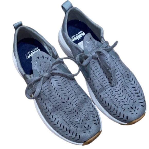 Native sneaker style gray slip on laser design cut out shoes size 6 - Picture 11 of 11